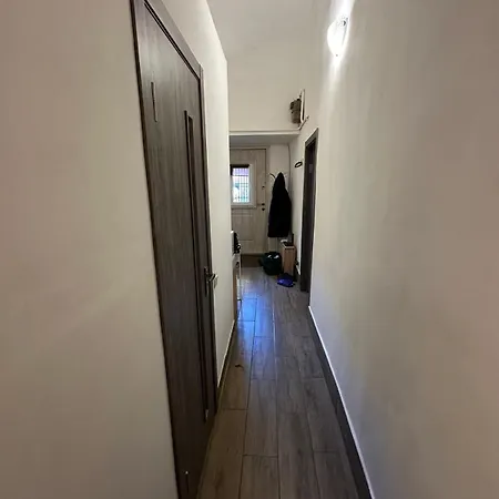 личаківська 4 *