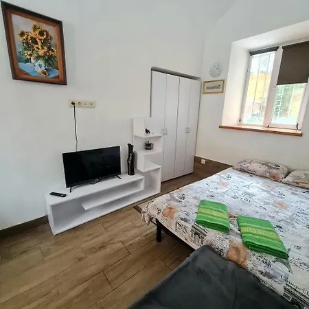 личаківська 4