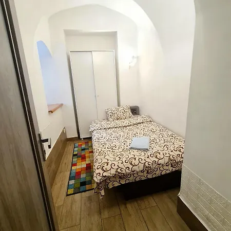 личаківська 4 *